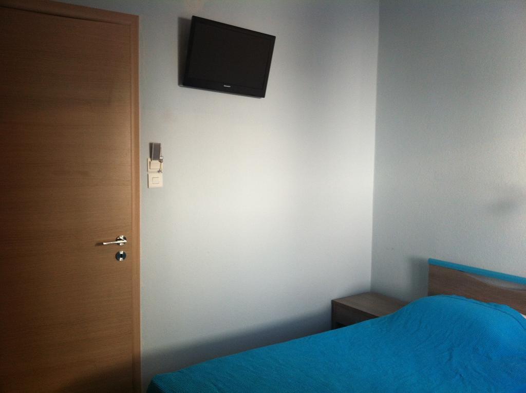 Melissa Rooms Ágios Kírykos Rum bild